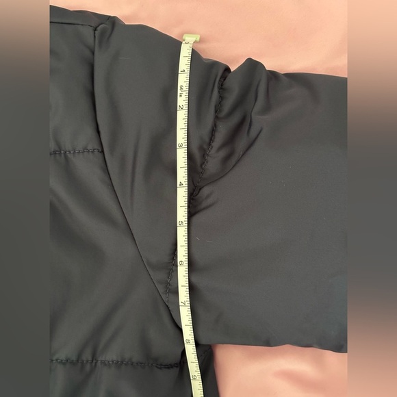 Old Navy: Kids Puffer Jacket - Size XL - Picture 13 of 16